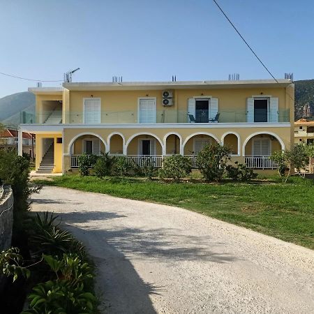 Almiriki Studios & Apartments 알리케스 외부 사진