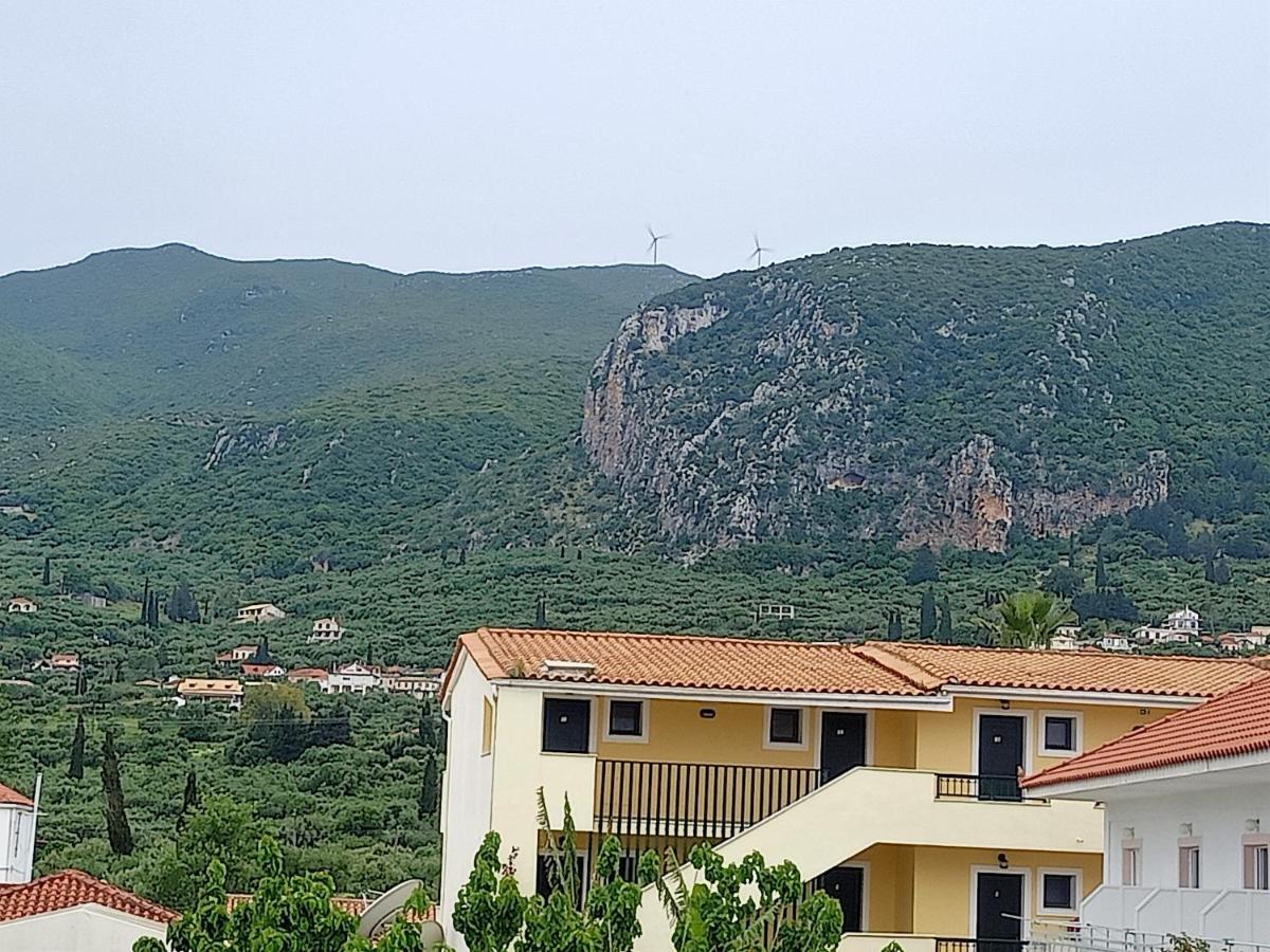Almiriki Studios & Apartments 알리케스 외부 사진