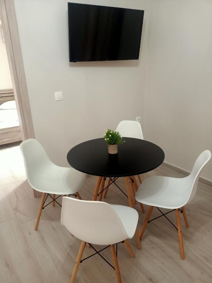 Almiriki Studios & Apartments 알리케스 외부 사진