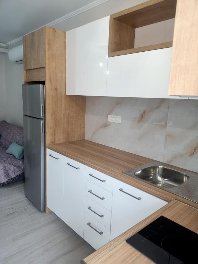 Almiriki Studios & Apartments 알리케스 외부 사진